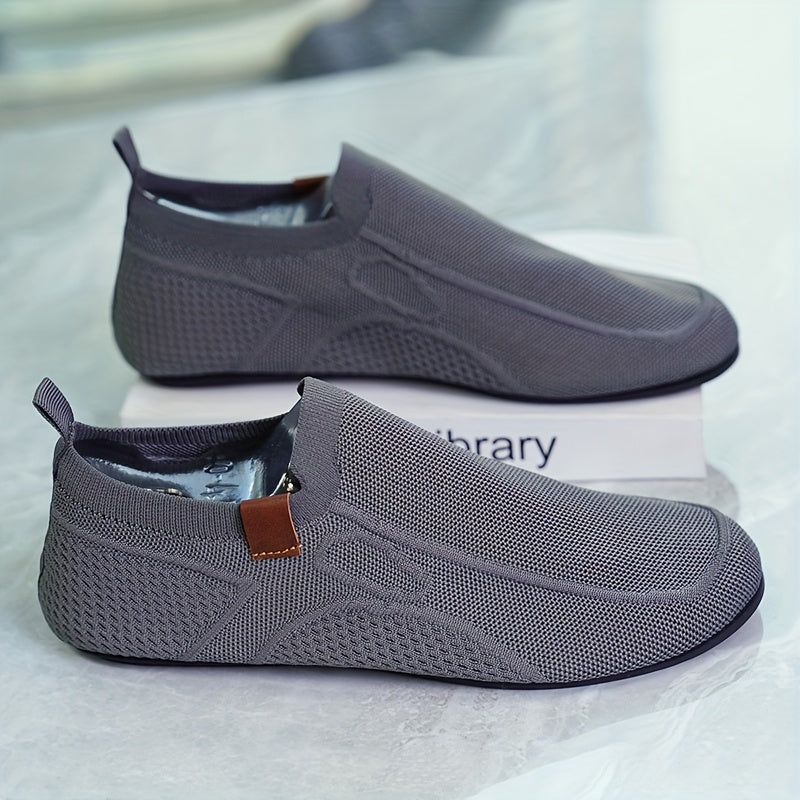2026 Men'S Casual Slip-On Loafers, Solid Color Versatile Light Trend, Suitable for Walking, Daily Wear, Modern Casual Sneakers